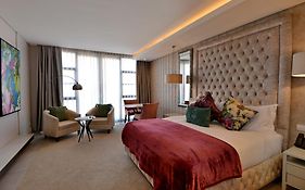 Houghton Suites